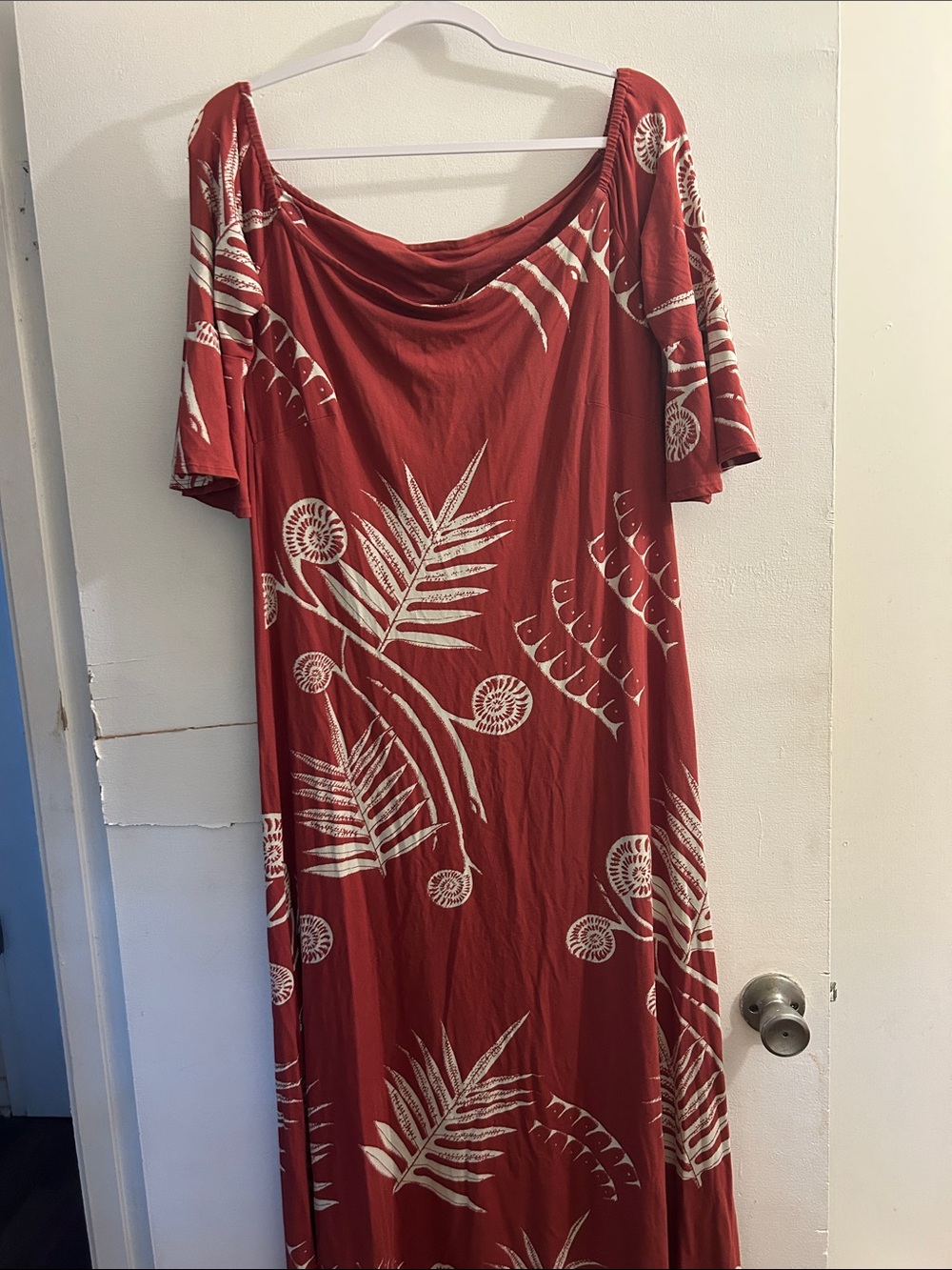 Wahine Toa Designs Women’s Red Tropical Print Maxi Dress